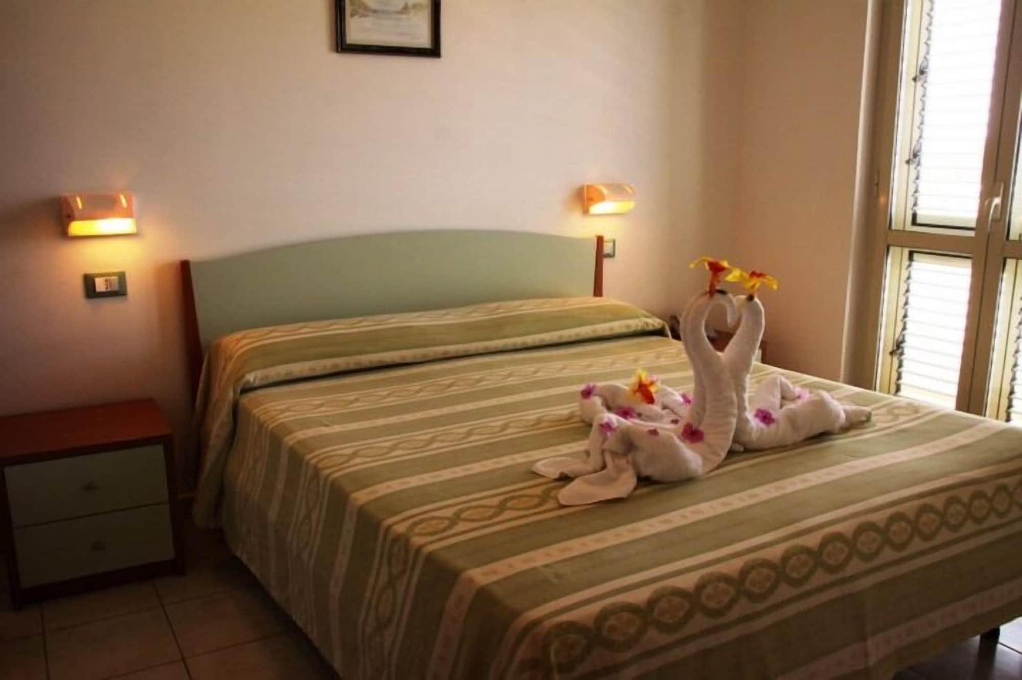 Hotel Eolo Капо Ватикано Екстериор снимка