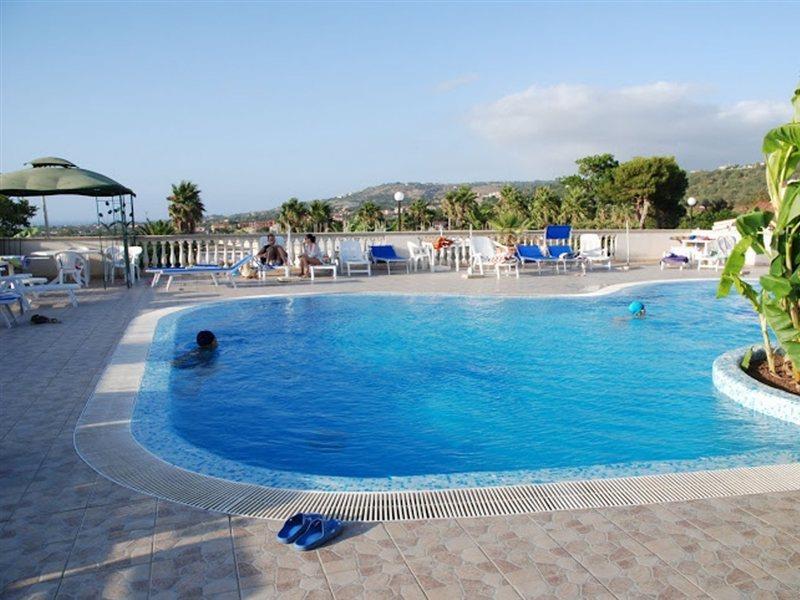 Hotel Eolo Капо Ватикано Екстериор снимка